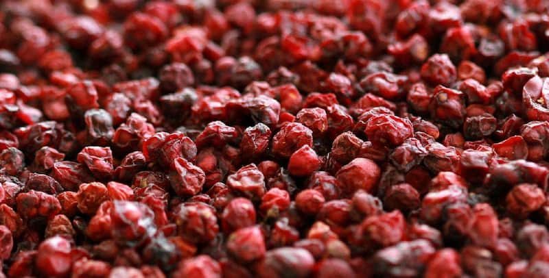 تصویر 4 از زرشک خشک پفکی با رنگ طبیعی و درخشان